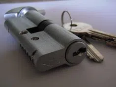 Rego Park NY Locksmith Store Rego Park, NY 347-382-9558 - broken-key-extraction